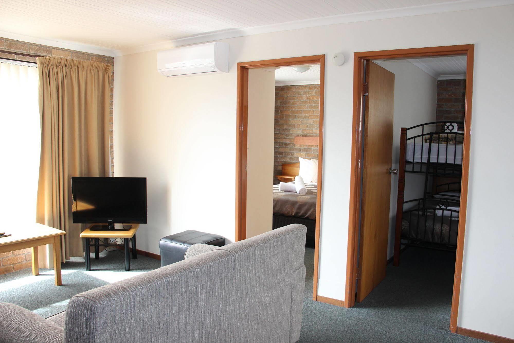 Burnie Ocean View Motel And Caravan Park Extérieur photo